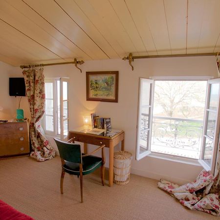 Le Corps De Garde Bed & Breakfast Saint-Martin-de-Re ภายนอก รูปภาพ
