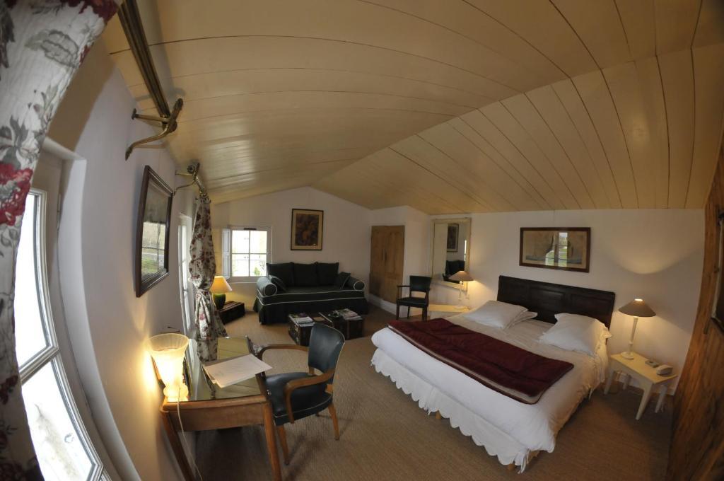 Le Corps De Garde Bed & Breakfast Saint-Martin-de-Re ห้อง รูปภาพ