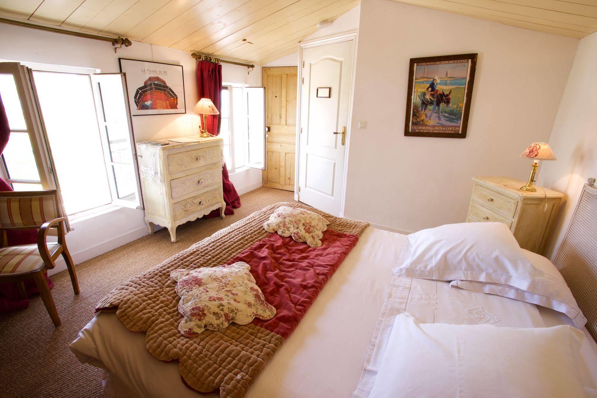 Le Corps De Garde Bed & Breakfast Saint-Martin-de-Re ภายนอก รูปภาพ